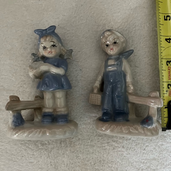 Vintage Dutch Boy and Girl Made in Taiwan - Picture 2 of 6